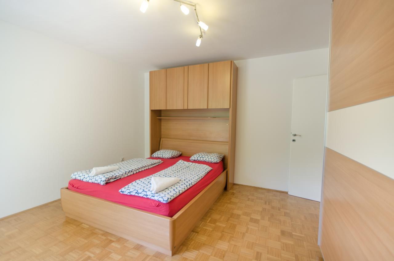 Apartment Near The Train Station Ljubljana Kültér fotó