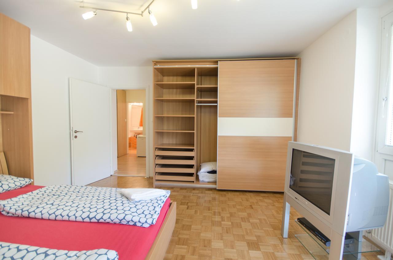 Apartment Near The Train Station Ljubljana Kültér fotó