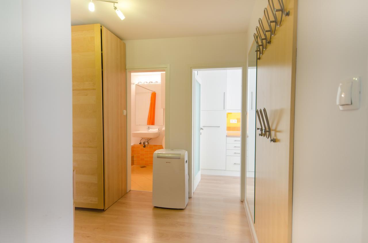 Apartment Near The Train Station Ljubljana Kültér fotó