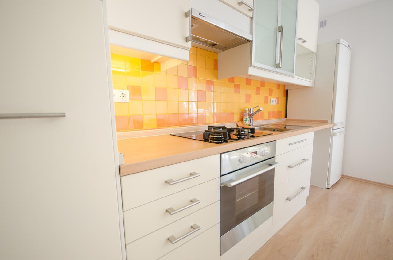 Apartment Near The Train Station Ljubljana Kültér fotó